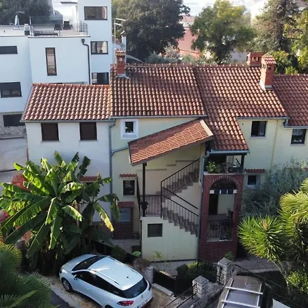 Esmeralda Apartman