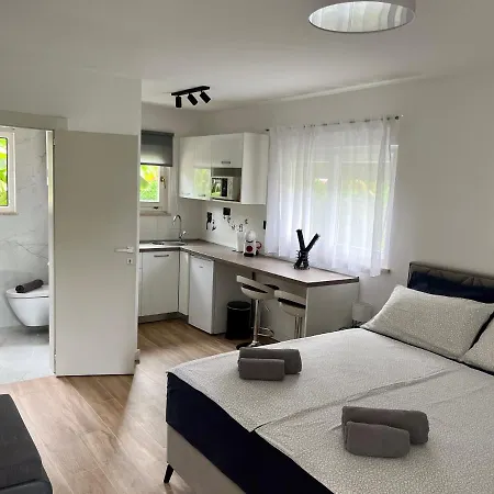 Apartman Esmeralda