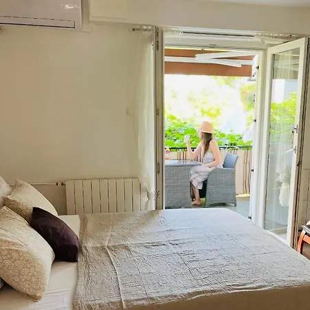 Apartman Esmeralda *