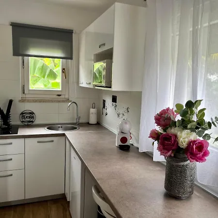 Apartman Esmeralda *